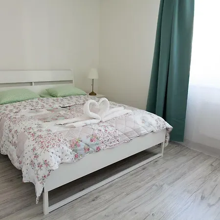 Lejlighed Apartman Lux